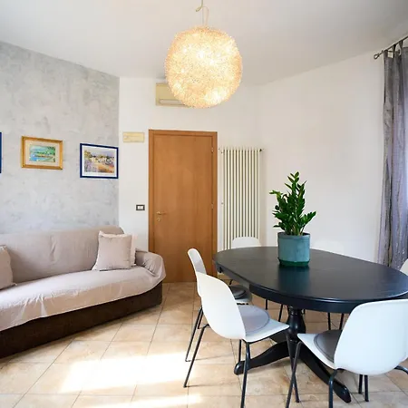 Centro Mare Di Marina Apartamento