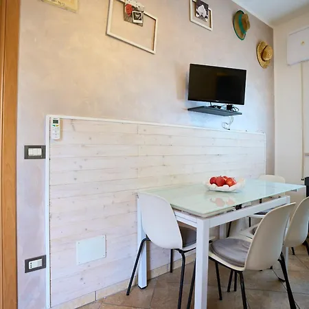 Centro Mare Di Marina Apartamento