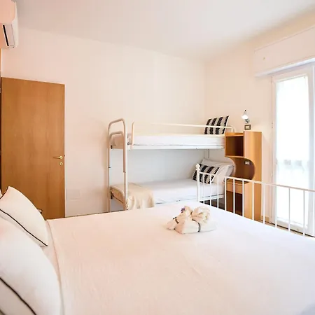 Centro Mare Di Marina Apartment